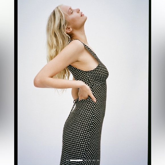 Realisation Stephanie Dress Small Noir Paradiso silk - Picture 4 of 16